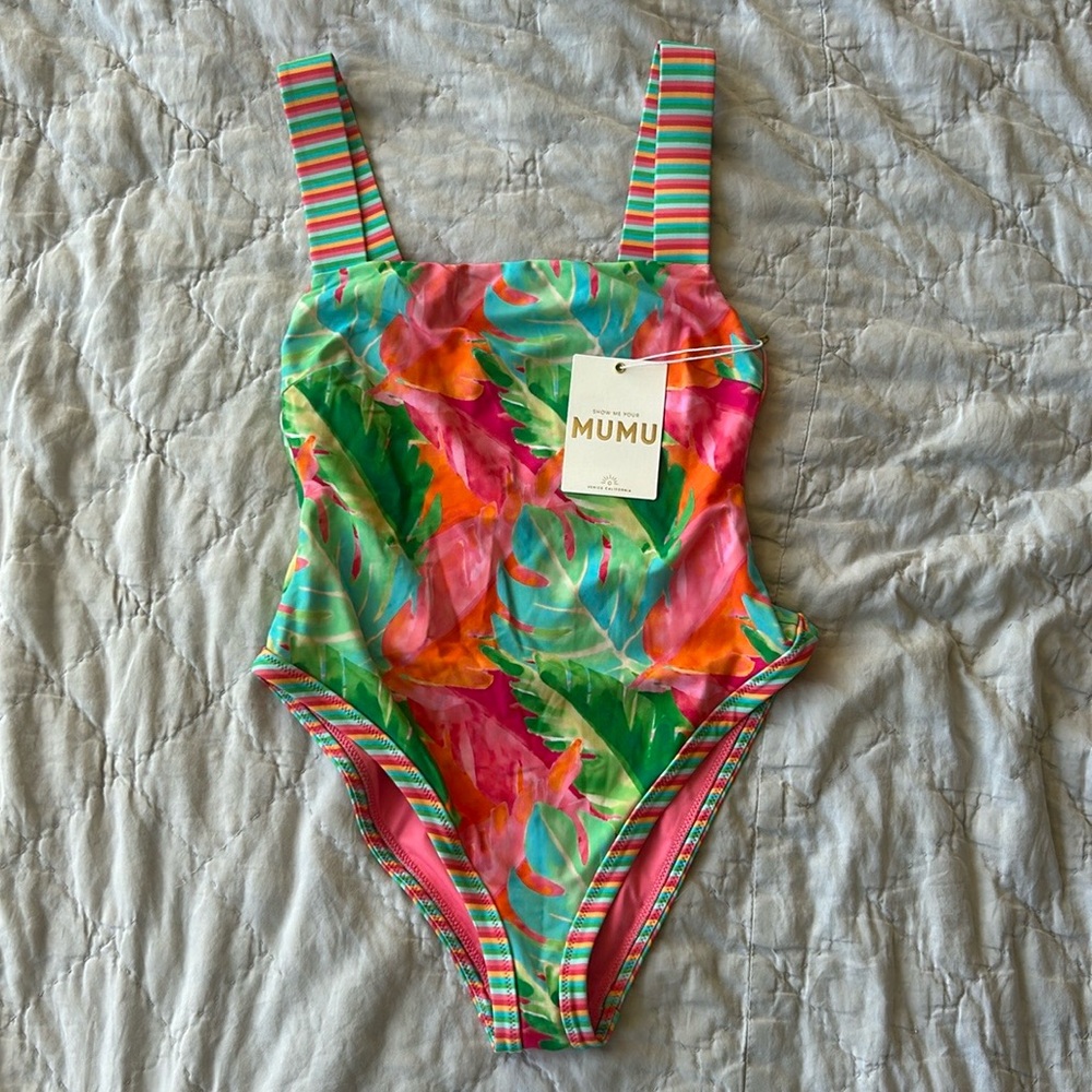Show Me Your Mumu, Yacht one piece swimsuit in Tropics Palm. NWT, size Small